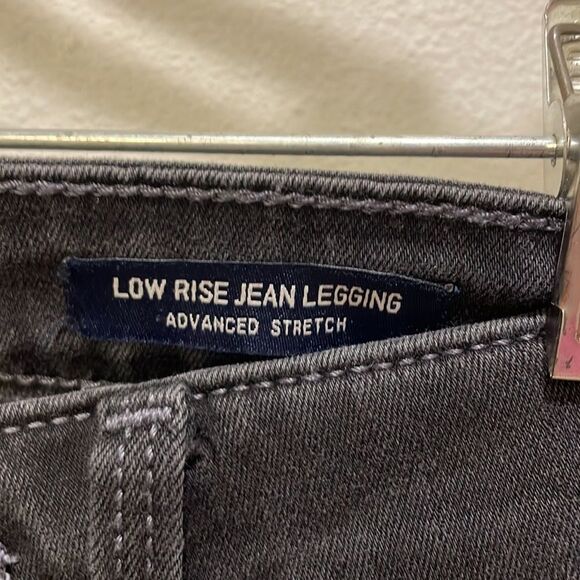 HOLLISTER woman’s Low Rise Jean Leggings in black - Picture 7 of 13